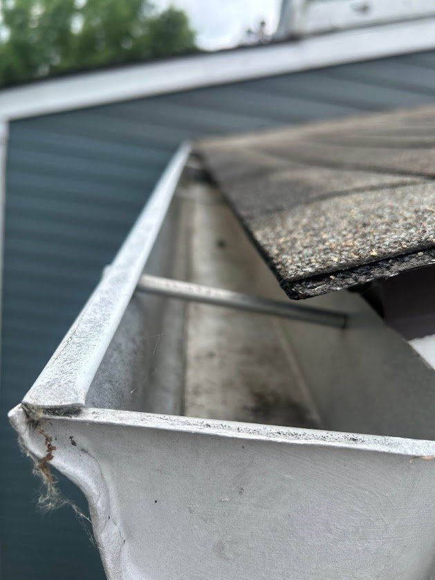 When it comes to commercial gutter cleaning, experience matters. We are the Midwest’s top and only service provider focused entirely on businesses, ensuring your property remains safe from gutter-related damage.