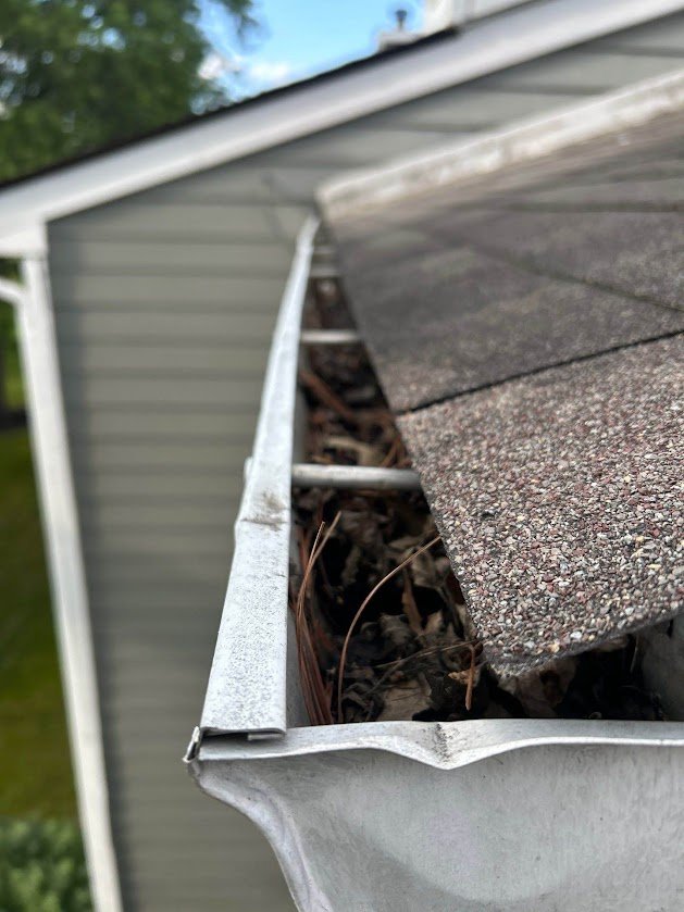 Midwest Commercial Gutter Cleaning ensures that clogged gutters never damage your commercial property. Trust the experts!